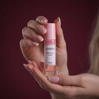 NOIRÉA Parfum Oil Elegant Hand Shot